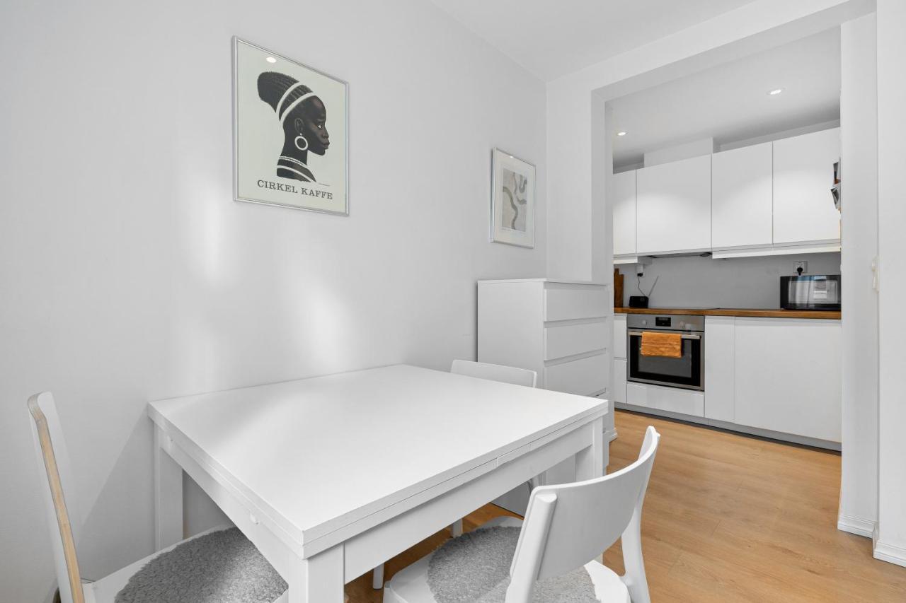 Behind Bryggen - Renovated - Budget Friendly ベルゲン エクステリア 写真