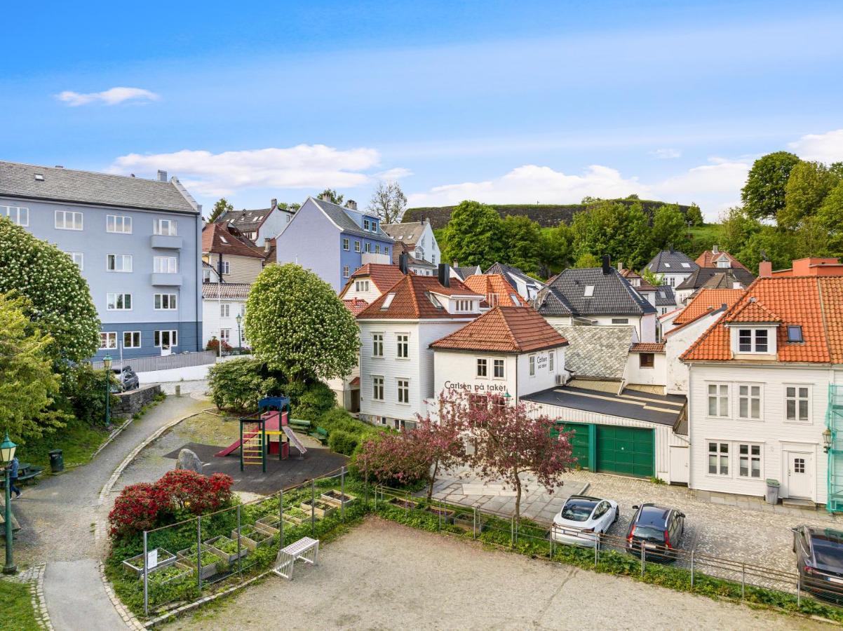 Behind Bryggen - Renovated - Budget Friendly ベルゲン エクステリア 写真