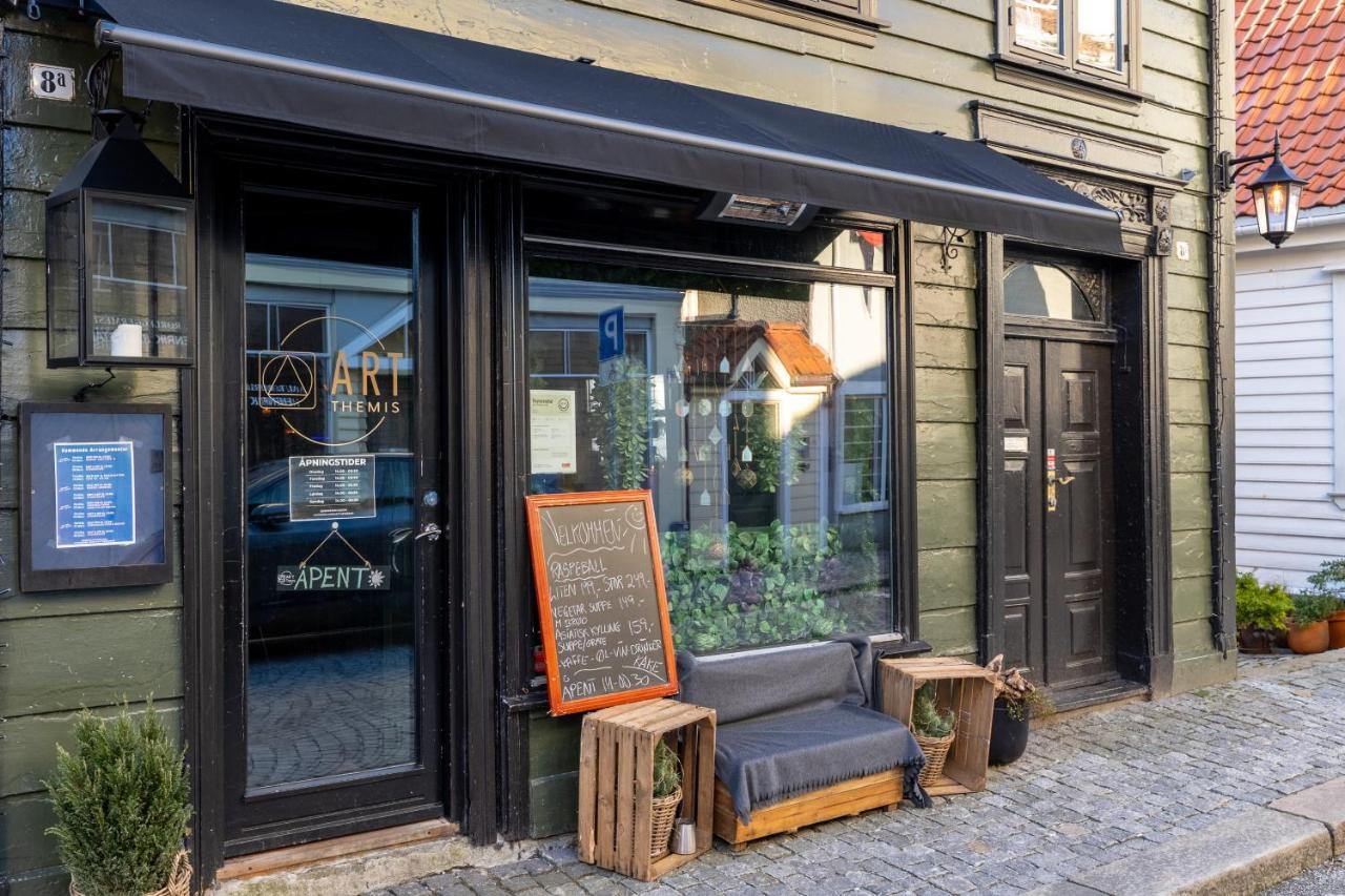 Behind Bryggen - Renovated - Budget Friendly ベルゲン エクステリア 写真